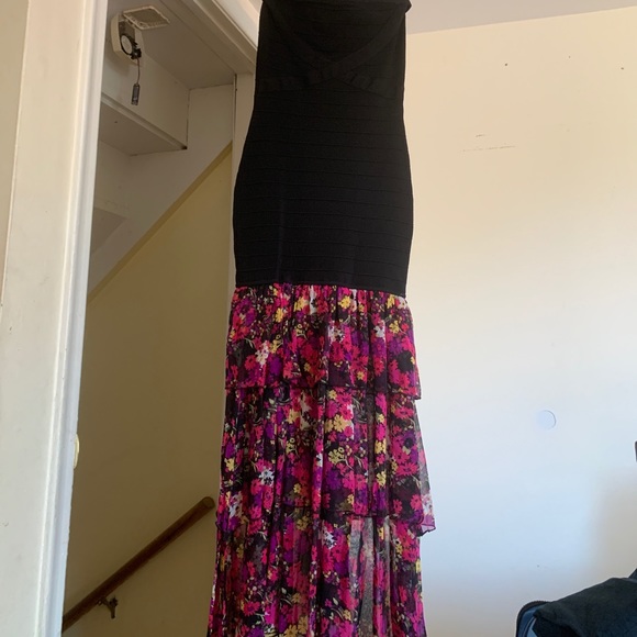 BEBE XS Beautiful strapless dress. - Picture 1 of 3